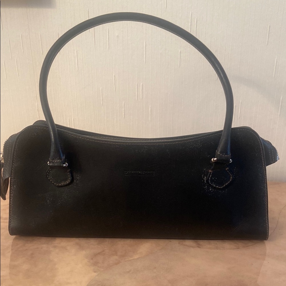 Dooney & Bourke Black Shoulder Bag with Classic Barrel Shape - Picture 4 of 10